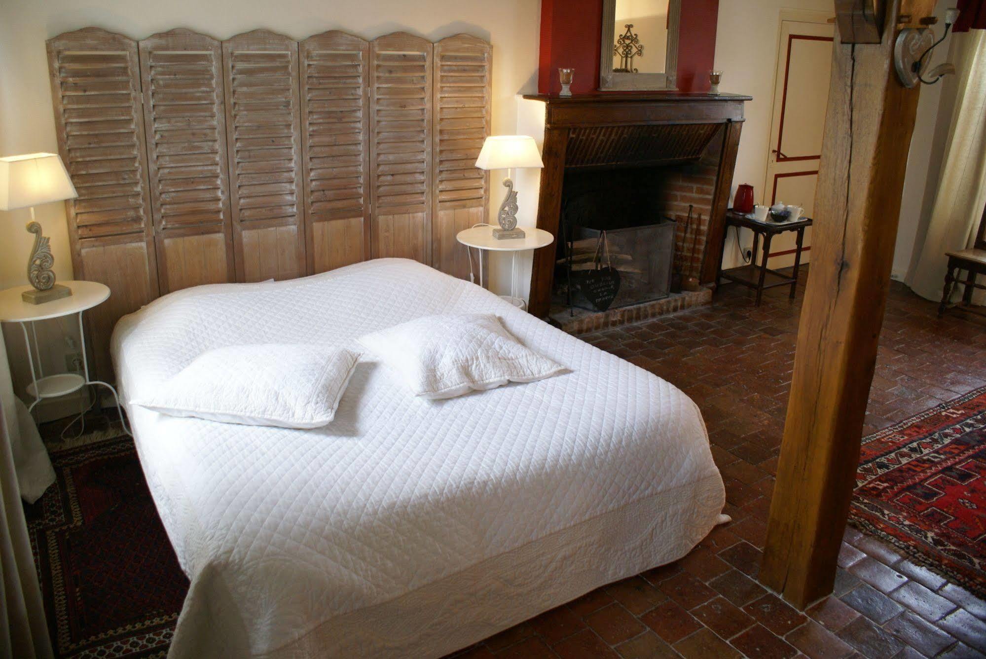 Le Beguinage Bed & Breakfast กูร์-เชอแวร์นี ภายนอก รูปภาพ