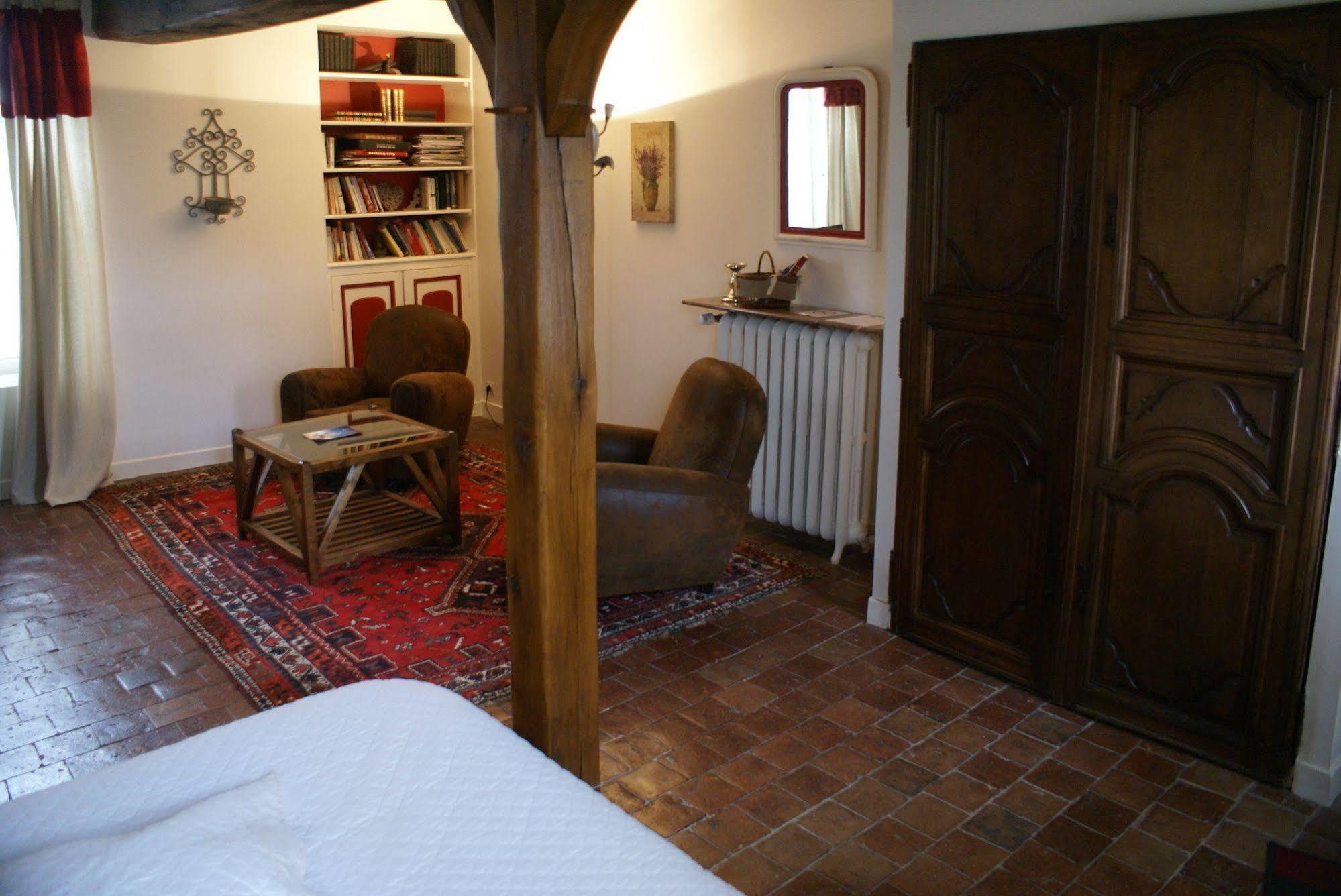 Le Beguinage Bed & Breakfast กูร์-เชอแวร์นี ภายนอก รูปภาพ